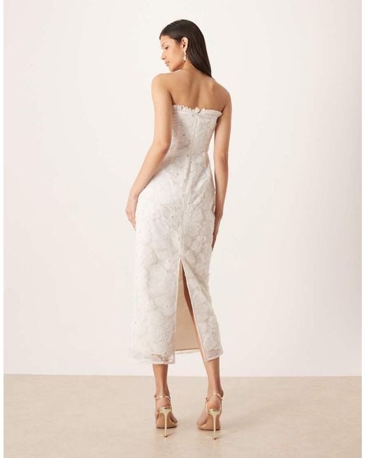 Pretty Lavish Natural Bridal Floral Tulle Beaded Sleeveless Sweetheart Frill Neck Midaxi Dress
