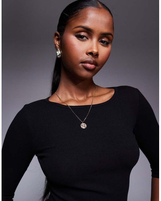 Top Con Mangas 3/4 Y Cuello Recto De Tejido Rico En Algodón Elaia De Princess Polly de color Blue