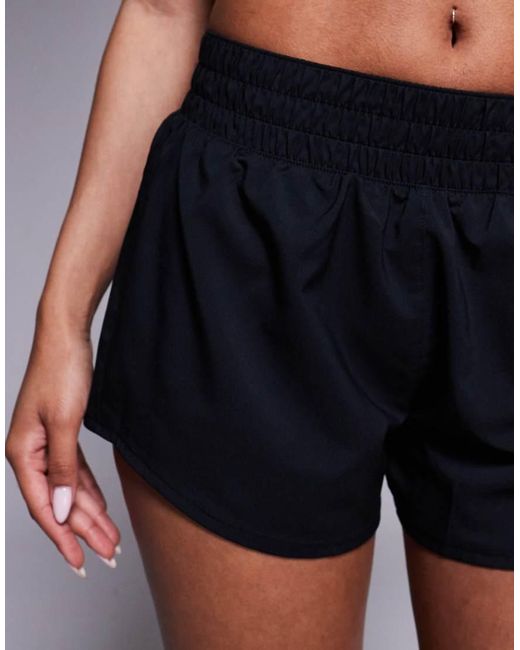 One Dri-Fit di Nike in Black