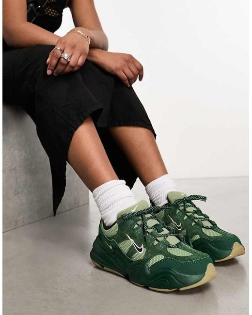 nike green trainers womens