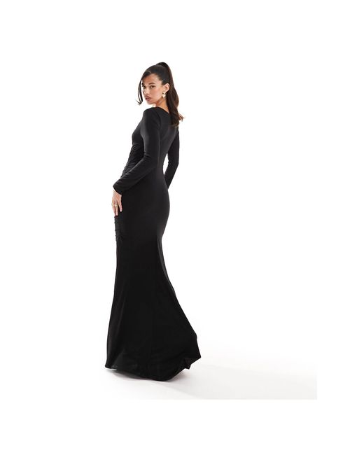 Vestido largo negro drapeado con abertura en la espalda NA-KD de color Black