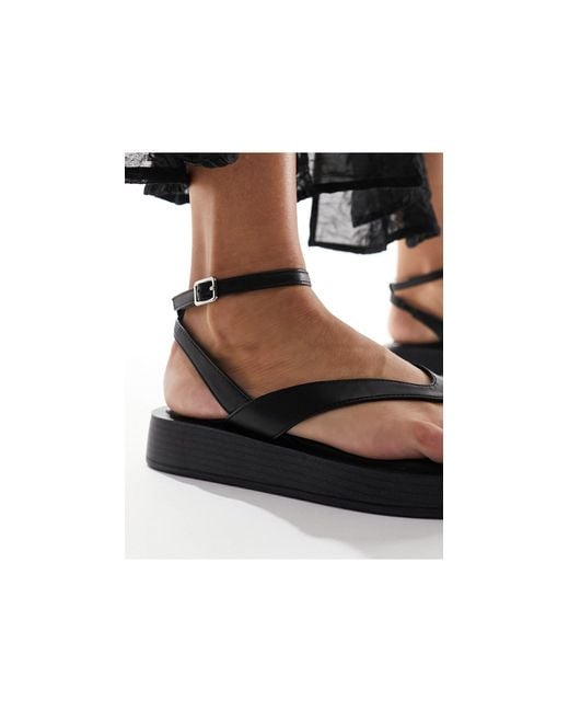 Raid Black Maysee Toe Thong Flatform Sandals