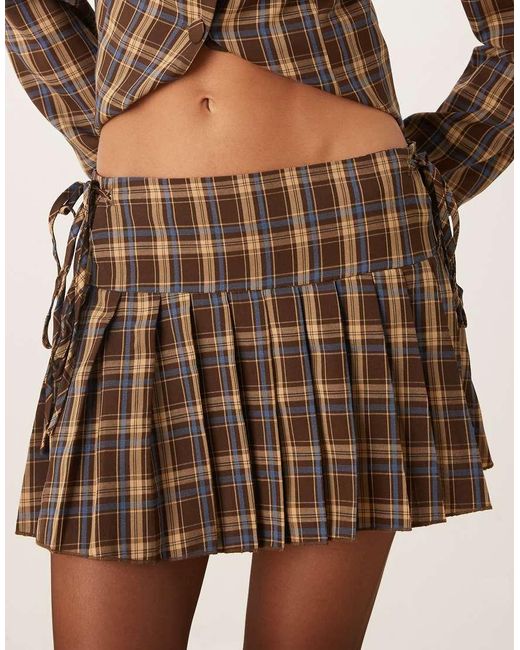 Glamorous Natural Low Rise Mini Skirt