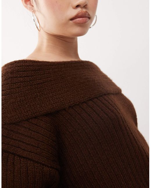 ASOS Brown – schulterfreier oversize-strickpullover
