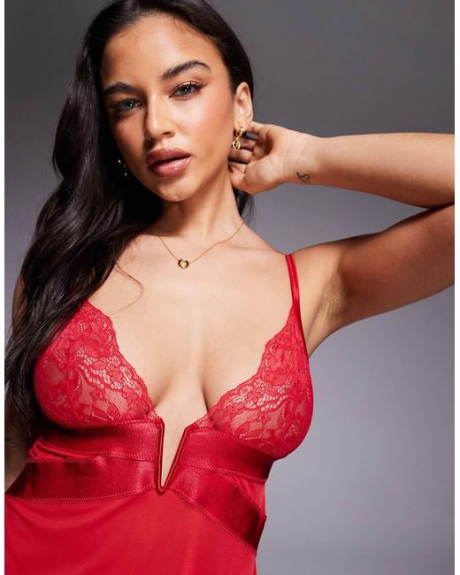 Gracious di Ann Summers in Red
