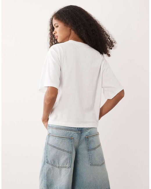 Modello Monospalla Con Risvolto di ASOS in White