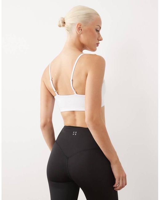 4505 White Icon Scoop Neck Light Support Sports Bra With Adjustable Straps