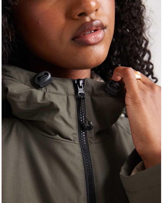 Cappotto Impermeabile Color Oliva Taglio Lungo Foderato di ASOS in Green
