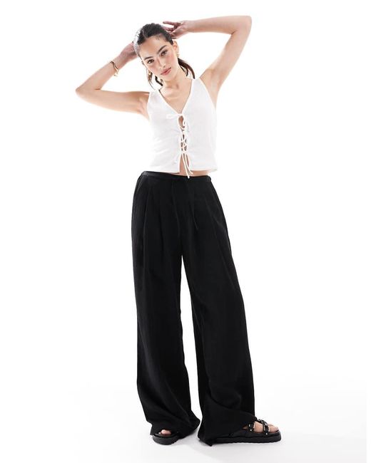 Canotta Bianca Allacciata Sul Davanti di New Look in White