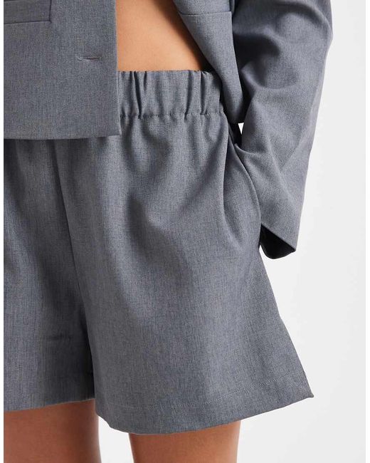 Pantalones Cortos De Sastre Gris Melange Sin Cierres De (Parte De Un Conjunto) Vero Moda de color Gray