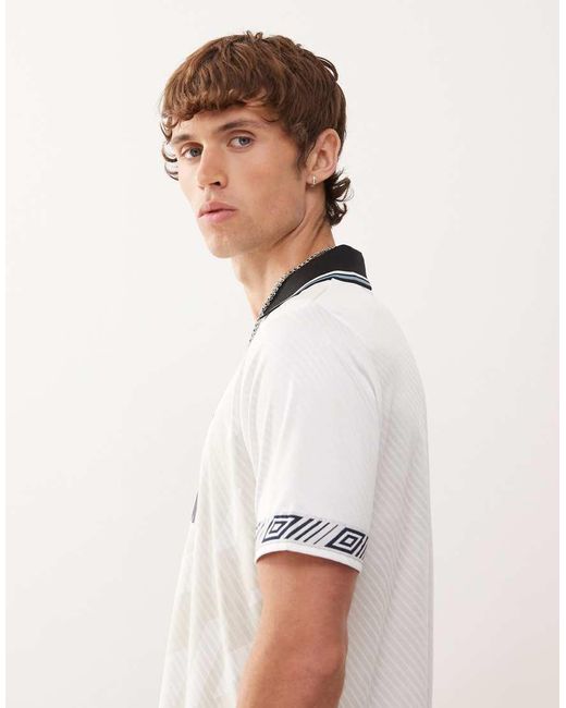 Maglia Da Calcio Bianca Con Fettuccia di Umbro in White da Uomo