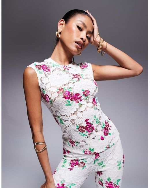 AFRM Gehaakte Kanten Top Met Rozenprint, Deel Van Co-Ord Set in het White