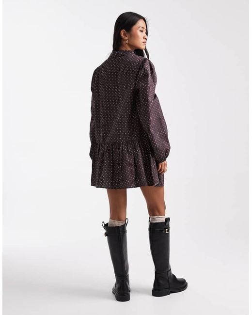 Vestido Camisero Corto Con Estampado De Lunares Y Cintura Baja De Miss Selfridge de color Brown