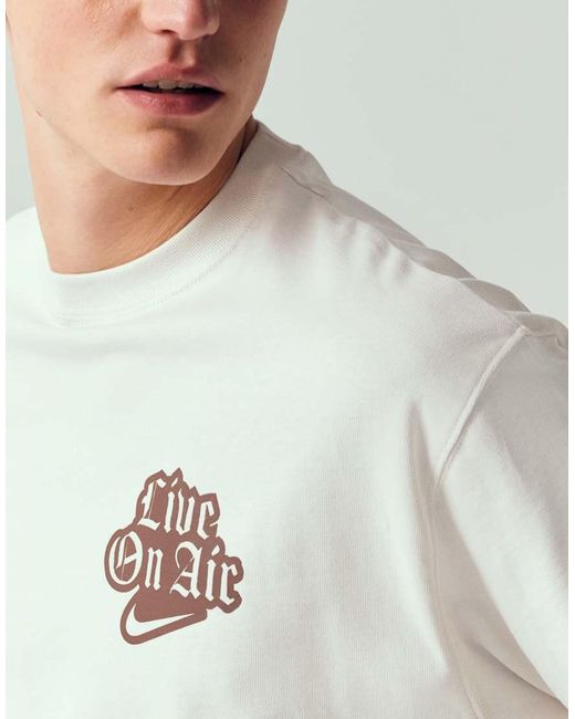Nike White Solo Swoosh Graphic Back Print T-Shirt for men