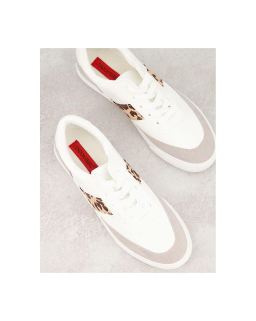 Sneakers stringate bianche e leopardate con righe laterali di London Rebel  in Bianco - Lyst