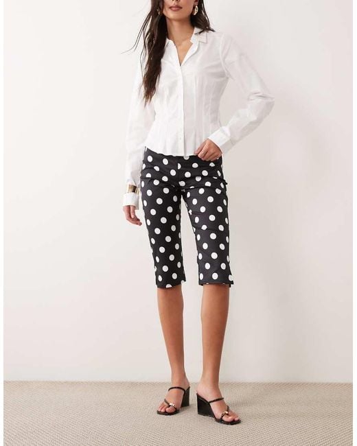 The Frolic White Exclusive Capri Trouser