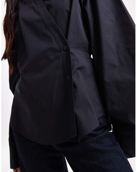 Camisa Negra Cruzada Con Mangas Cocoon De ASOS de color Blue