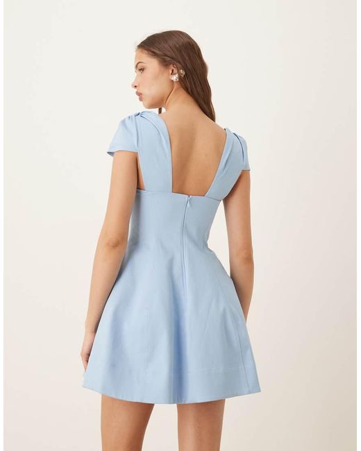ASOS Mini-Jurk Met Kapmouwen En Bustenaden in het Blue