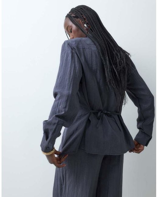 4th & Reckless Blue Nylon Cinch Waist Detail Fitted Shirt