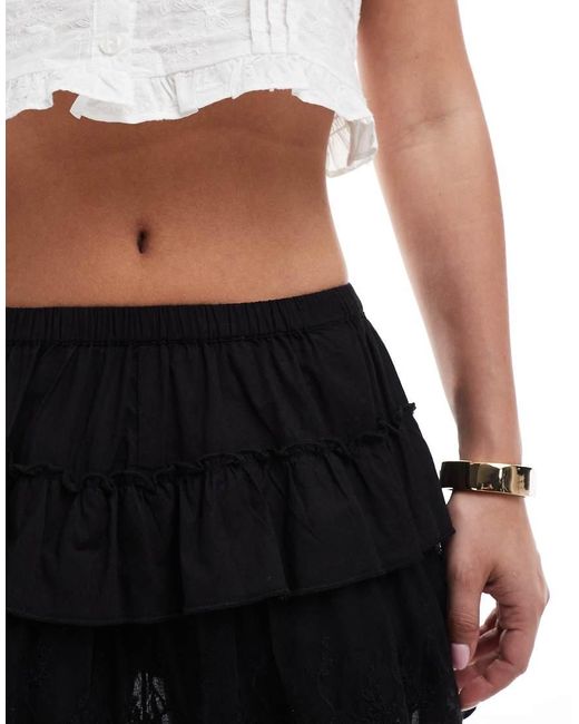 Str di Stradivarius in White