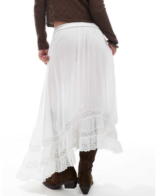 Stradivarius Str in het White