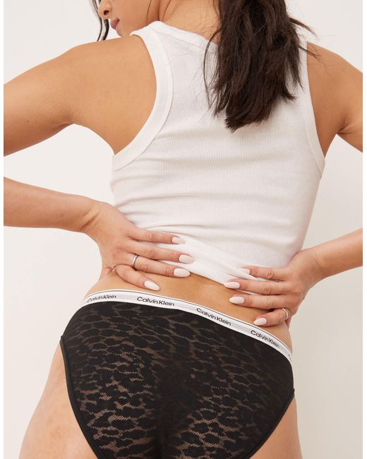 Modern - bas Calvin Klein en coloris Brown