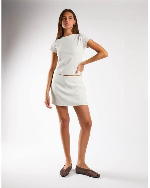 NARRATED White Mini Skorts