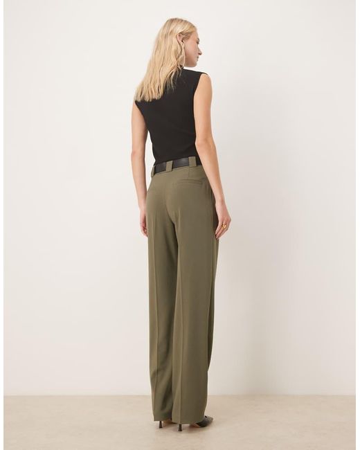 Pantalones De Sastre Caquis De Talle Alto Y Pernera Recta Con Cinturón De Asos Design Tall-Verde ASOS de color Green