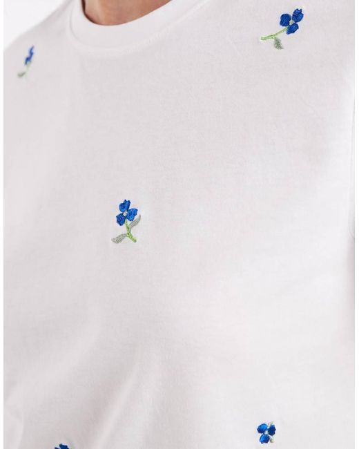 ONLY White Floral Embroidery Crew Neck T-shirt