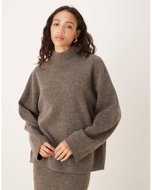Pull long à col cheminée - champignon ASOS en coloris Brown
