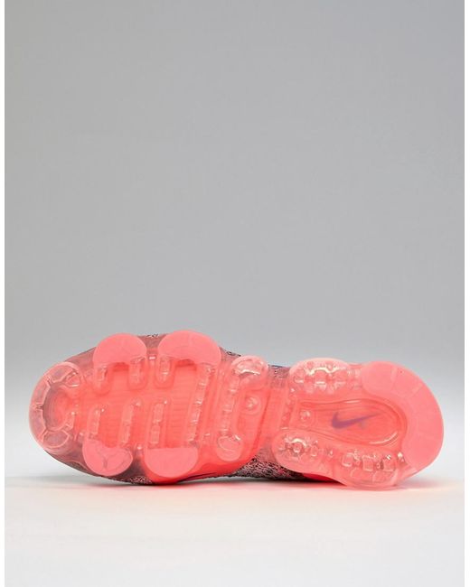 nike vapormax flyknit trainers in grey and pink