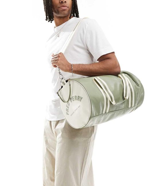 Bolso Barrel Clásico De -Verde Fred Perry de hombre de color Metallic