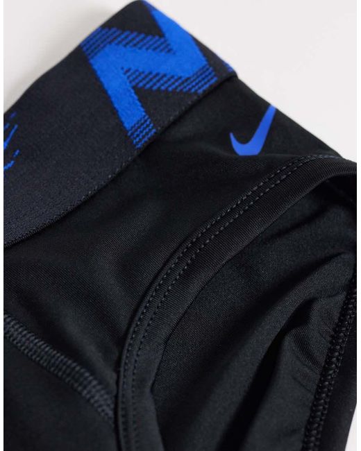 Nike Essential in het Blue voor heren