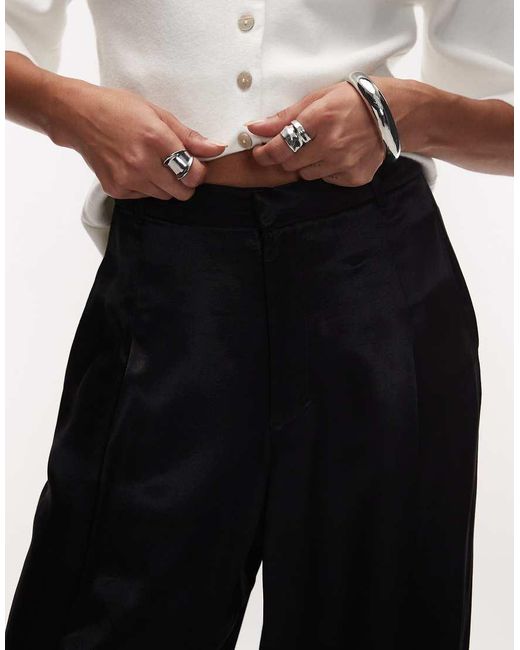 Pantaloni Sartoriali A Fondo Ampio Neri di ASOS in White