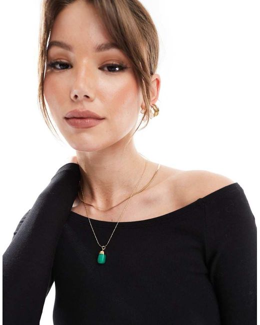 Top A A Maniche Lunghe Con Scollo Alla Bardot di ONLY in Black