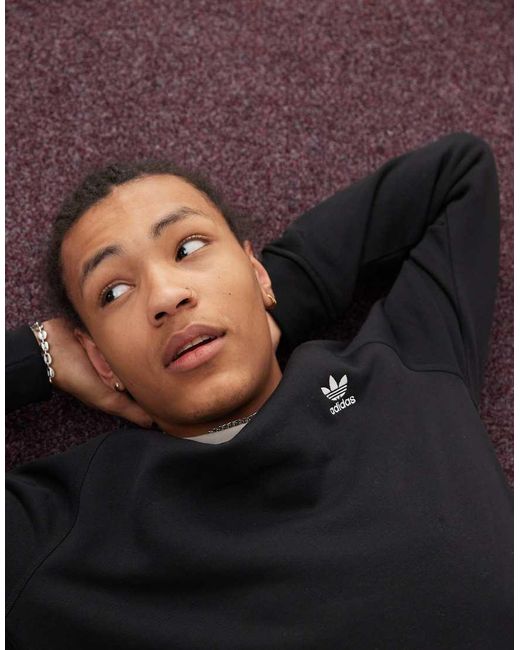 Adidas Originals Black Trefoil Essentials Sweatshirt for men