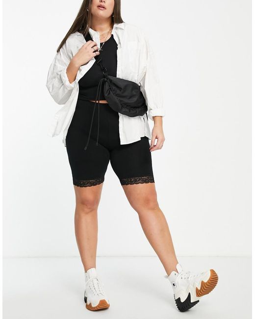 Vero Moda Black legging Shorts With Lace Detail