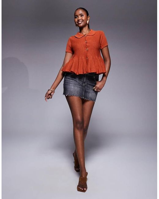 Cárdigan De Manga Corta Con Cuello Redondo Y Sobrefalda En El Bajo De -Caoba ASOS de color Orange