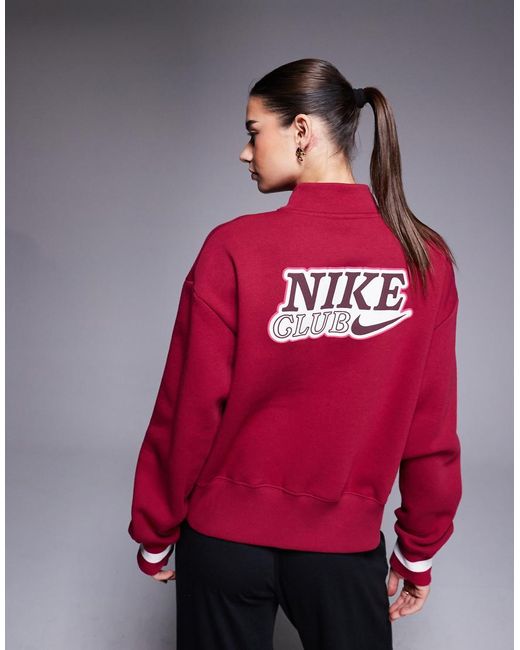 Nike Phoenix in het Red