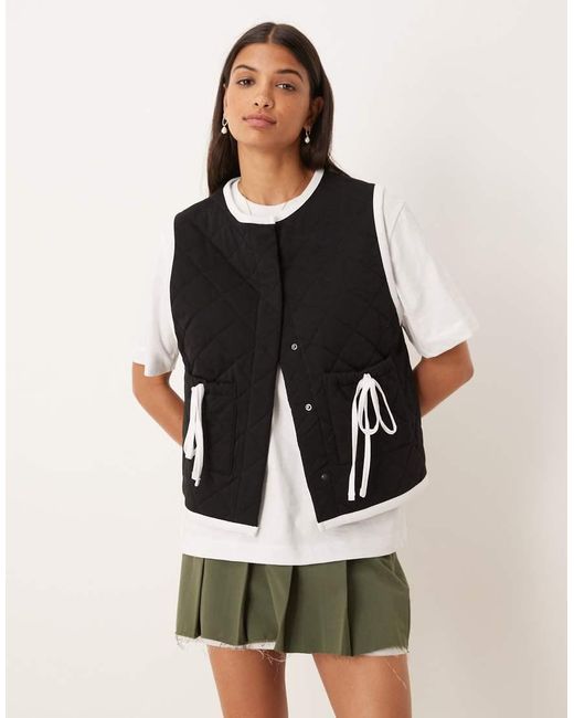 ASOS White Gilet With Quilted Contrast Binding Design And Bow Pocket Detail