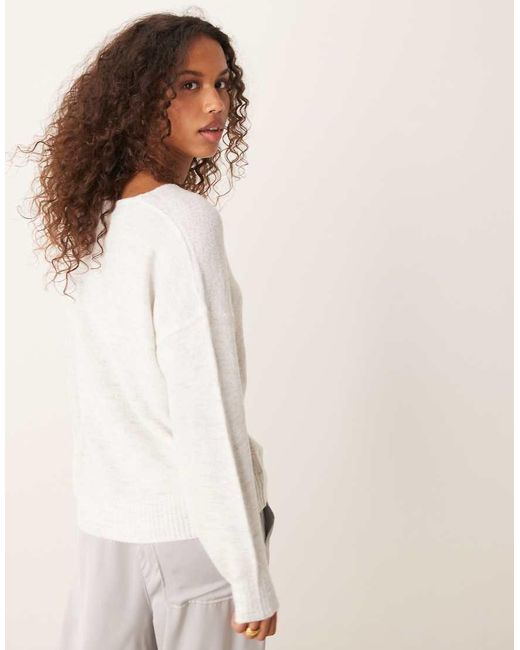 Jdy White V-Neck Jumper