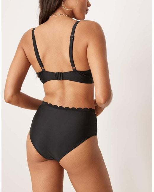 Peek & Beau Black Fuller Bust Scallop Underwire Bikini Top