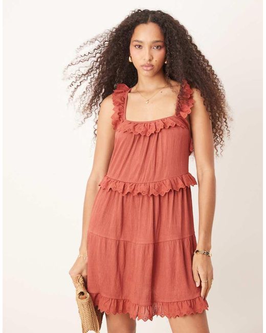 Vestito Corto Svasato A Balze Color Ruggine Con Inserti di ASOS in Red