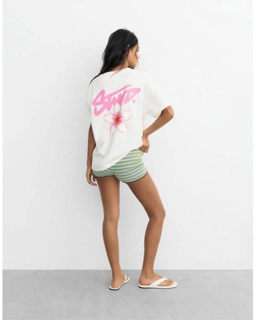 Pull&Bear White Stwd Flower T-Shirt