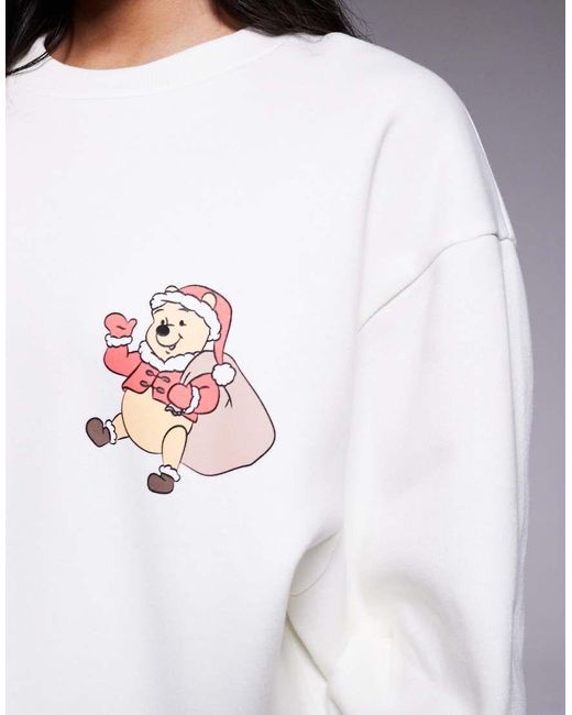 Sudadera Blanco Hueso Extragrande Con Estampados De "Winnie The Pooh" Para Navidad De Disney De ASOS de color Gray