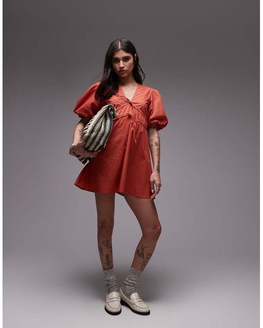 Vestito Corto Con Scollo A V Mattone Con Maniche A Sbuffo di TOPSHOP in Red