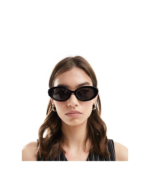 Edizione limitata - occhiali da sole ovali anni '90 di Reclaimed (vintage) in Black