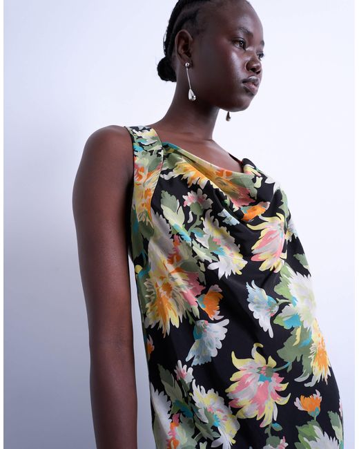 Robe longue à imprimé fleuri vintage avec col montant bénitier et coutures contrastantes TOPSHOP en coloris White