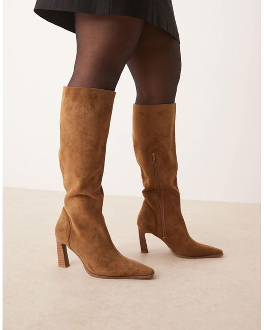 ASOS Brown Curve – clara – kniehohe stiefel aus wildlederimitat