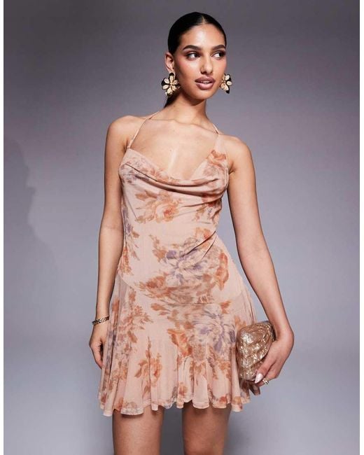 Vestido Corto Asimétrico Con Cuello Desbocado, Falda Plisada Y Vintage De Malla De ASOS de color Multicolor